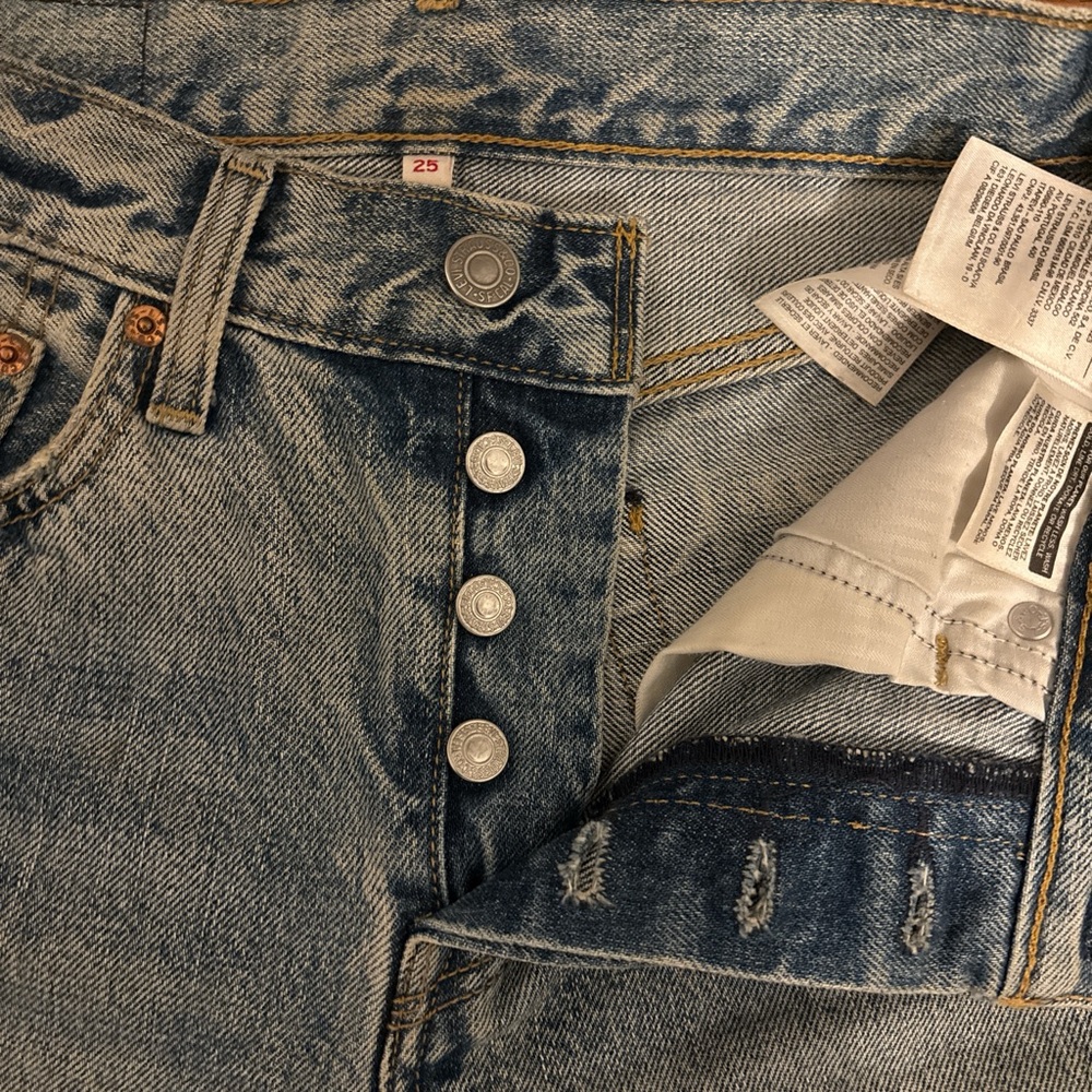 Levi's Light Blue Distressed Straight Jeans - Picture 3 of 3